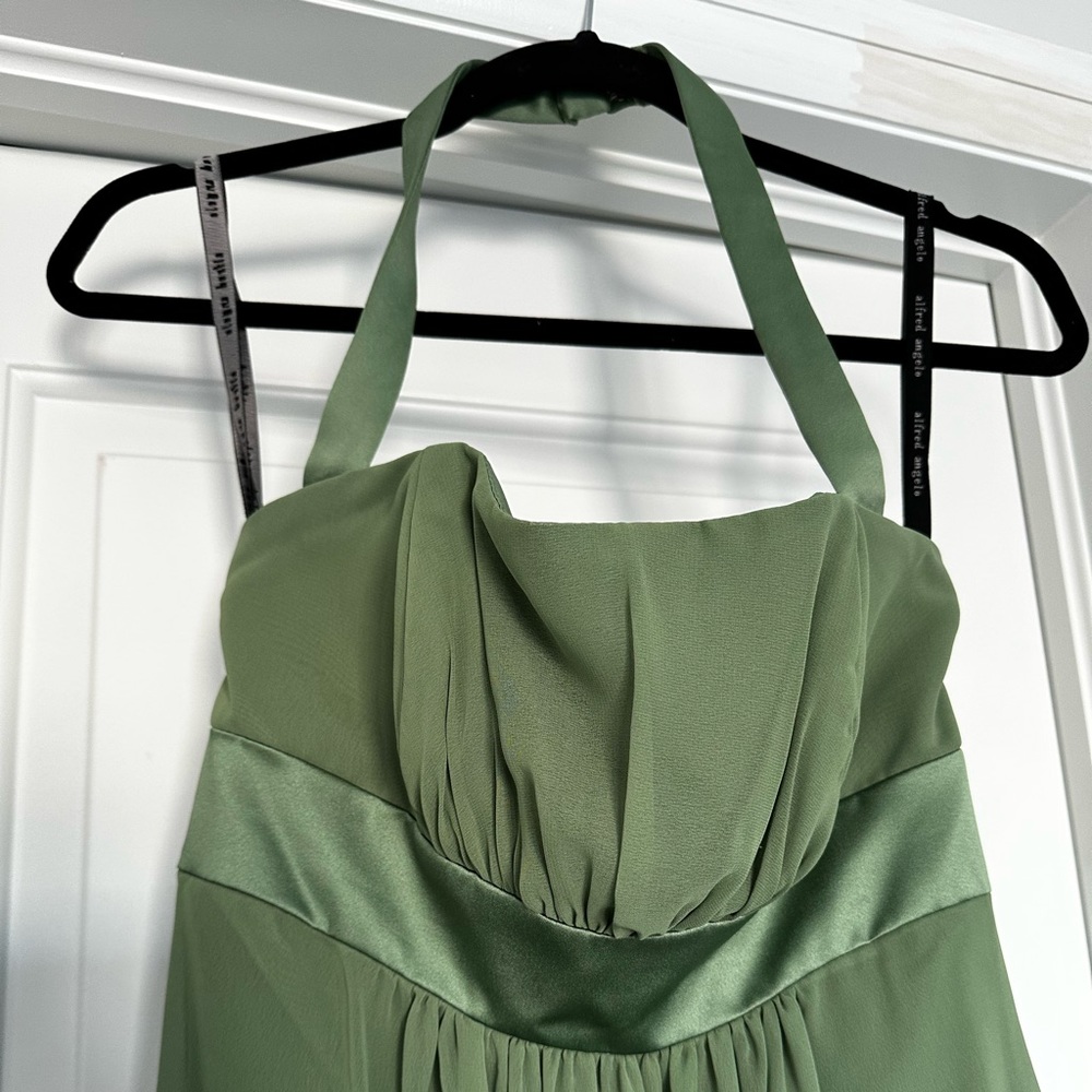 ALFRED ANGELO Halter Green Chiffon Long Bridesmaid Wedding Formal Dress Size 4